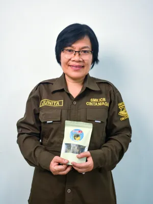 Junita Lumasi Maulina Sitompul, S.Pd.