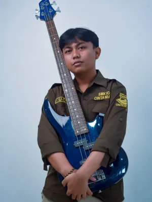 Ucep Muhamad Farhan, S.Tr.Sn.